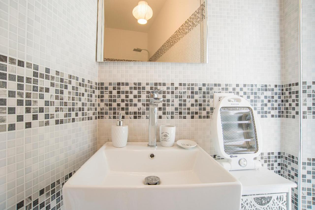 Apartament A Casa Di Ale Rzym Zewnętrze zdjęcie